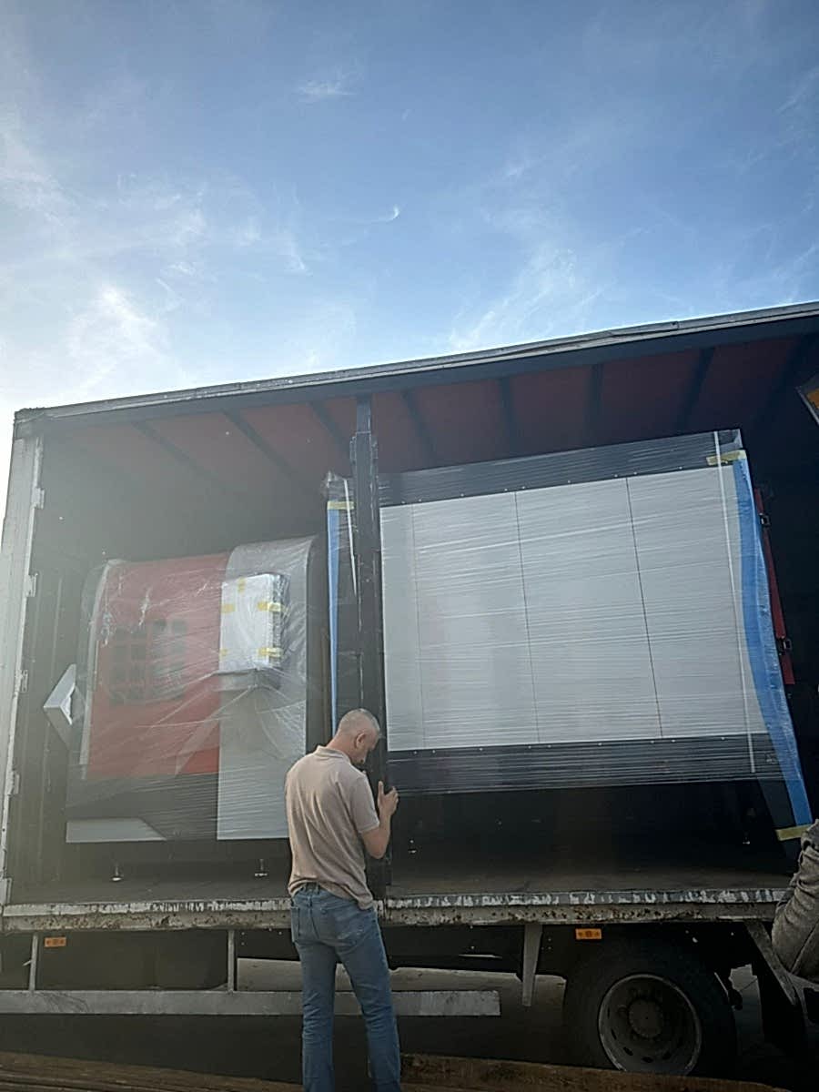 TİRE’YE WRM-26 CNC JANT TORNA MAKİNESİ VE TOZ BOYA FIRIN SETİ SEVK EDİLDİ