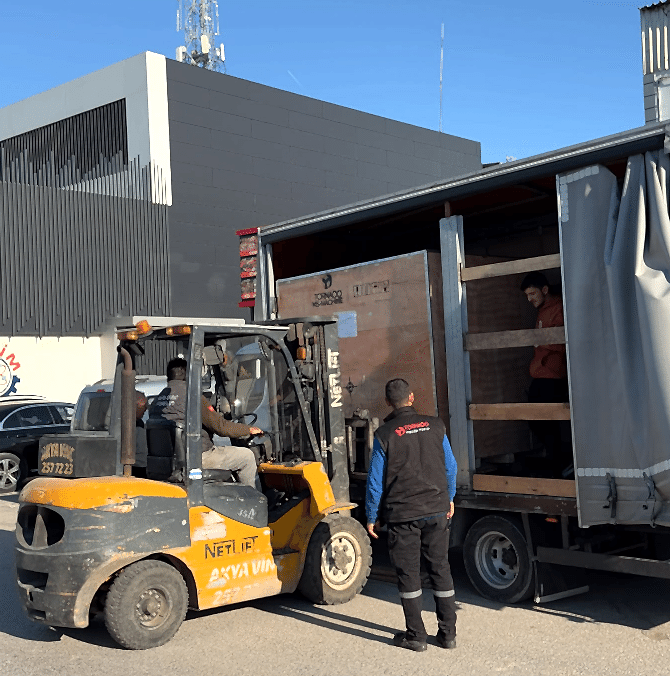 İSTANBUL ÜMRANİYE'YE  HRW 22 CNC JANT TORNA MAKİNESİ SEVK EDİLDİ